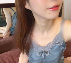 土屋ひな