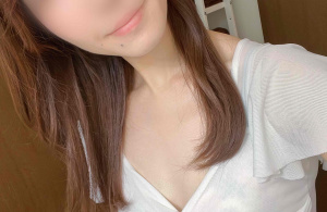 土屋ひな