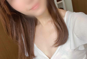 土屋ひな